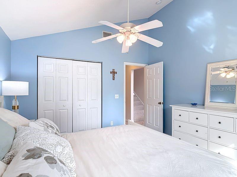 Image 16 of 37 For 14 Cedarview Court