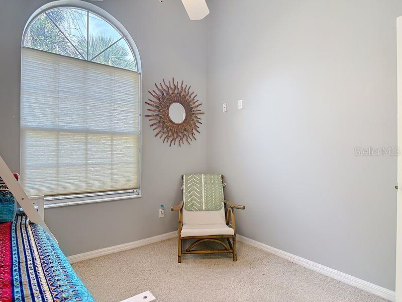 Image 20 of 37 For 14 Cedarview Court