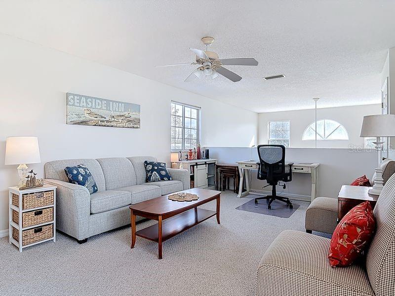 Image 22 of 37 For 14 Cedarview Court