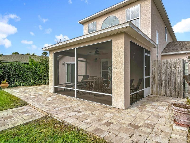 Image 29 of 37 For 14 Cedarview Court