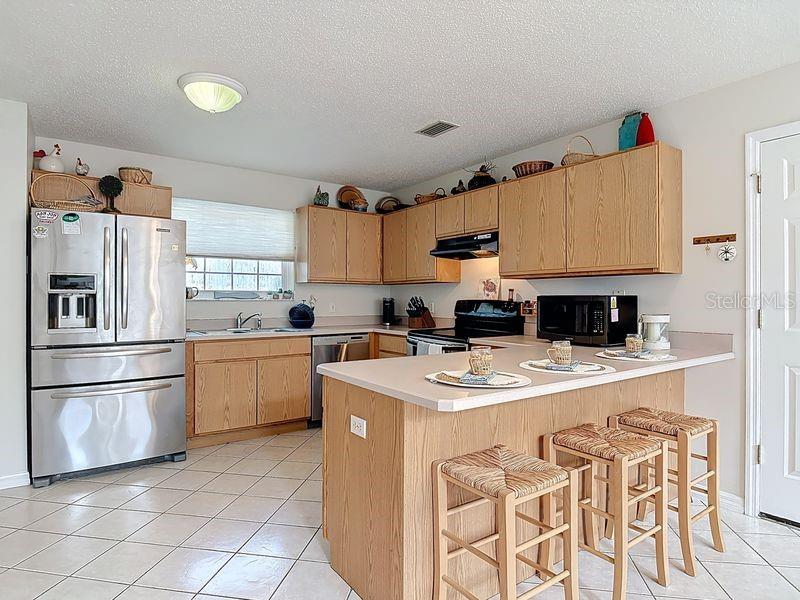 Image 5 of 37 For 14 Cedarview Court