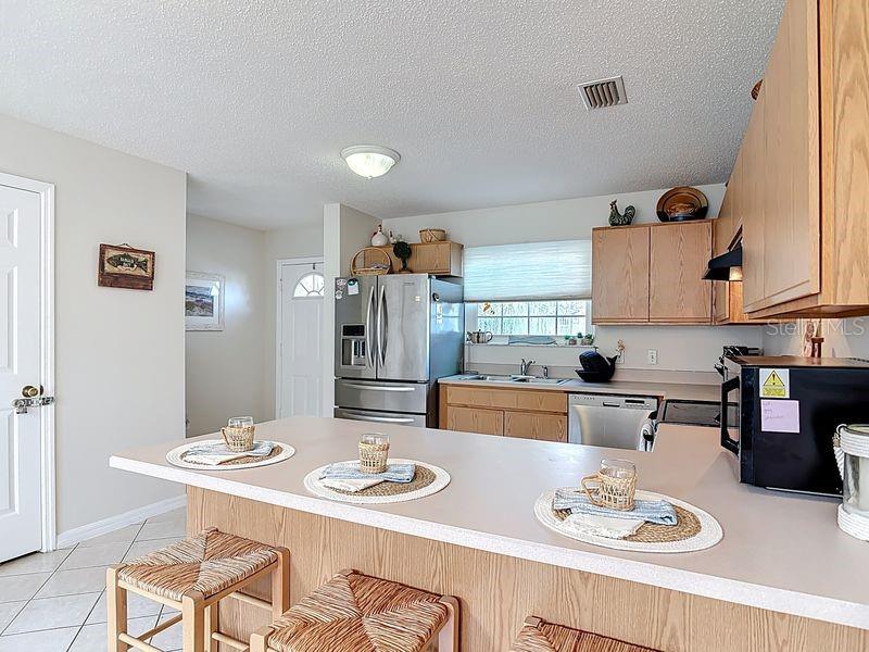 Image 9 of 37 For 14 Cedarview Court