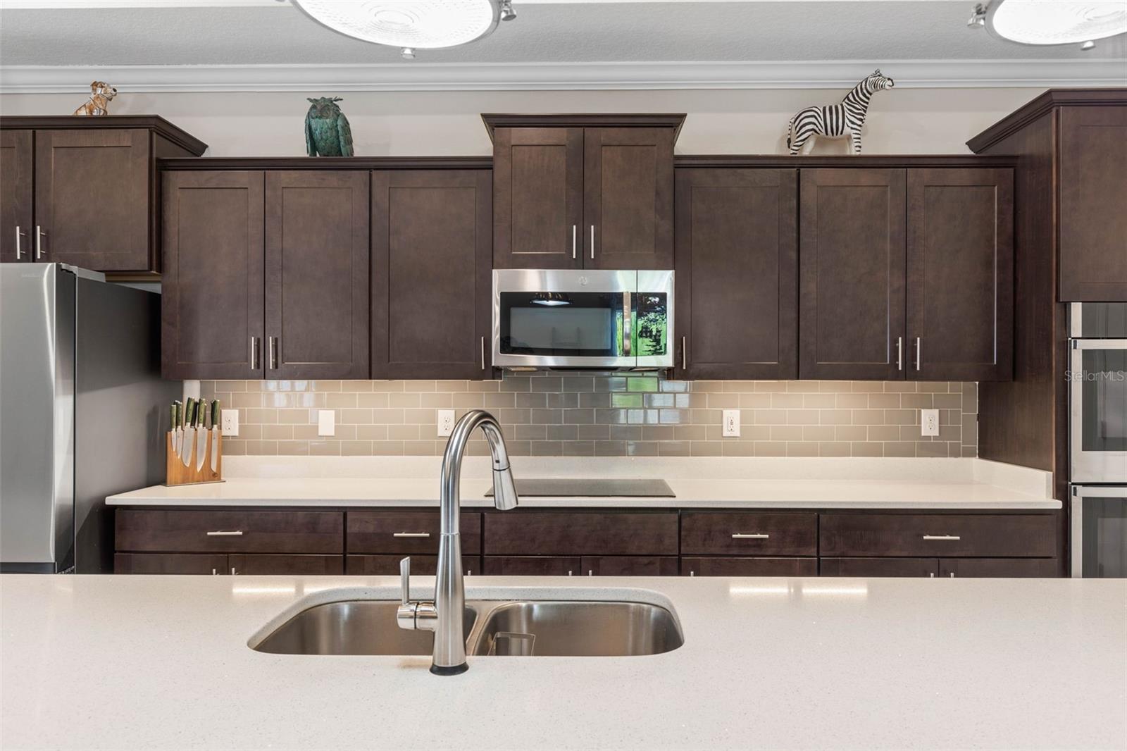 Image 18 of 66 For 1 Essex Place