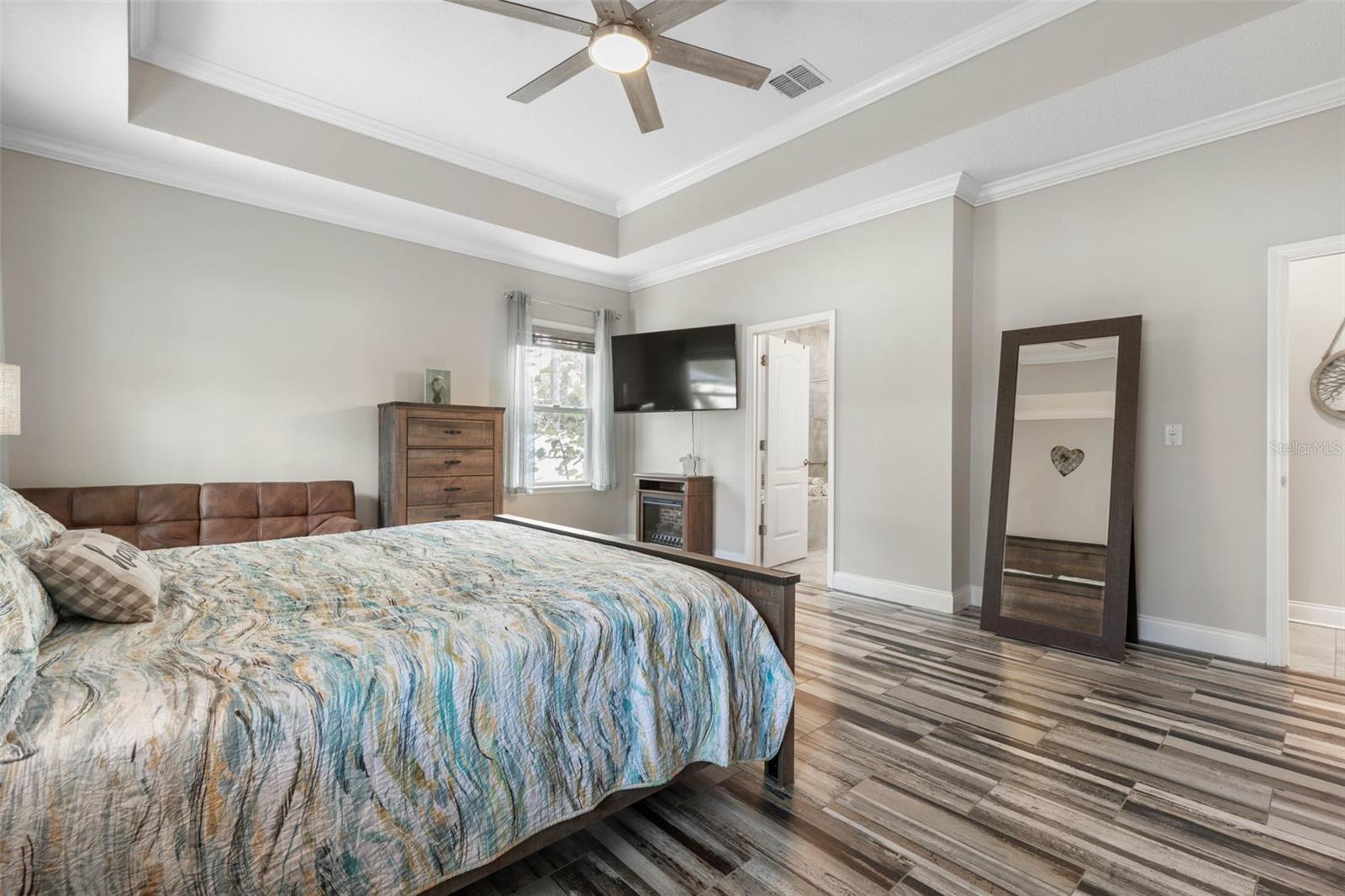 Image 35 of 66 For 1 Essex Place