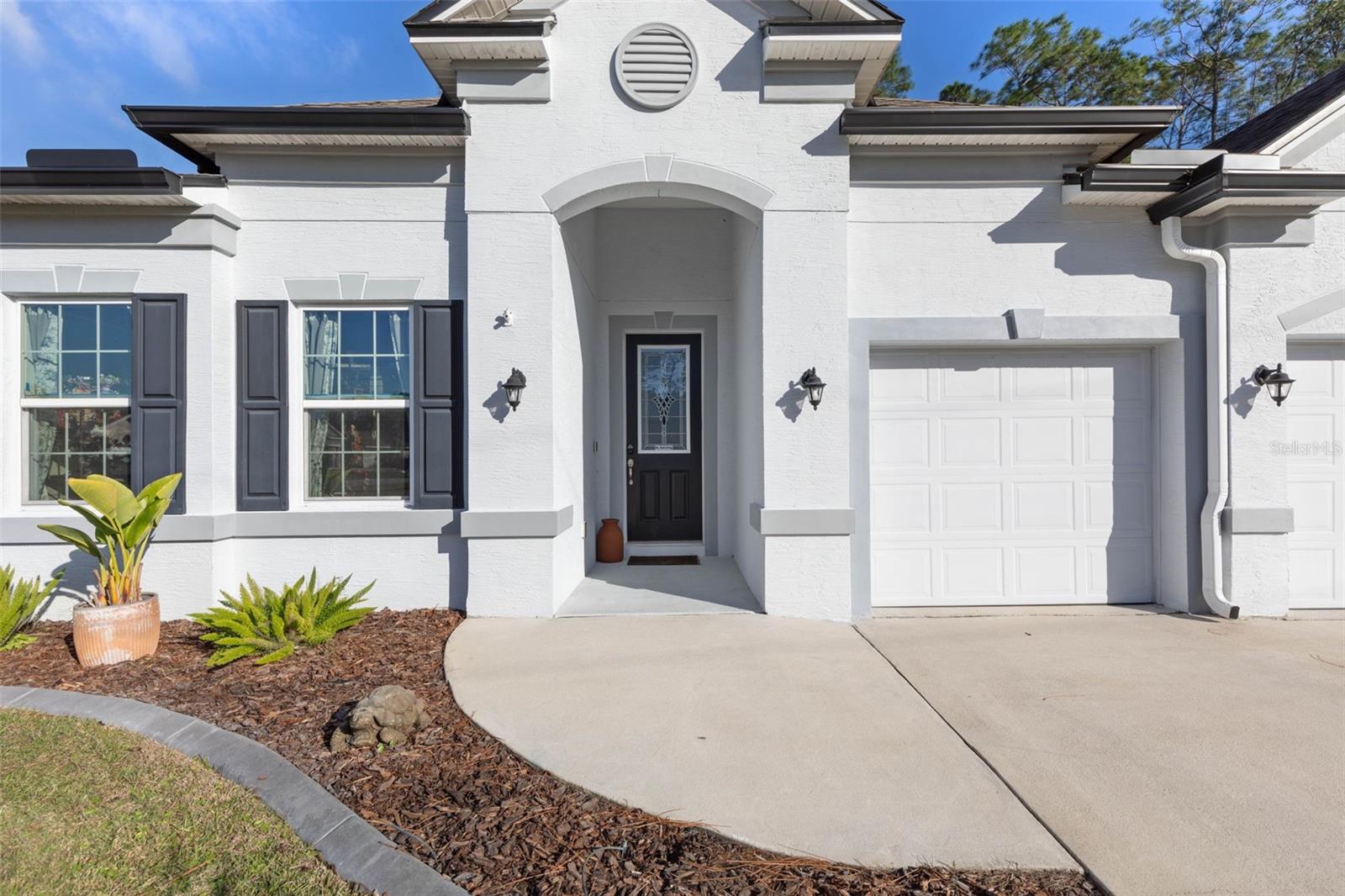 Image 5 of 66 For 1 Essex Place