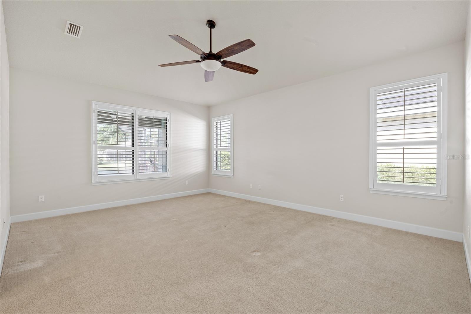 Image 27 of 54 For 663 Southlake Drive