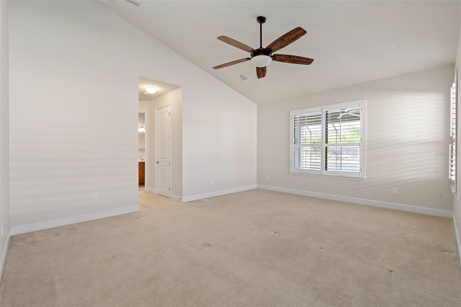 Image 28 of 54 For 663 Southlake Drive