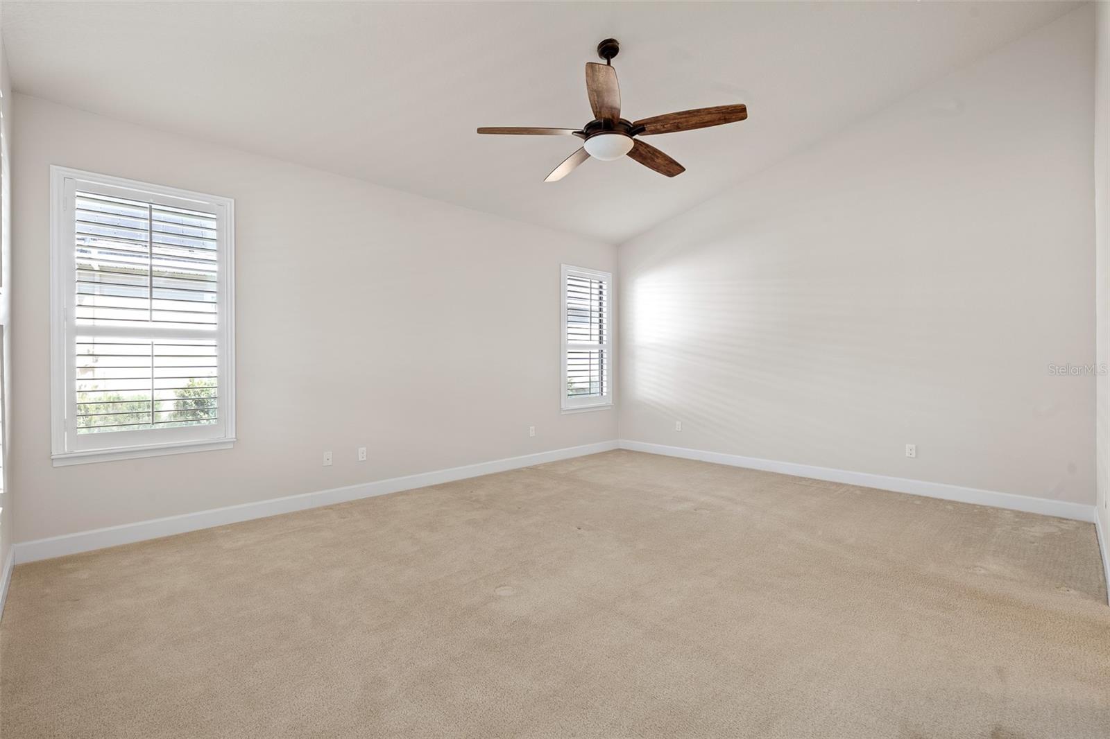 Image 30 of 54 For 663 Southlake Drive