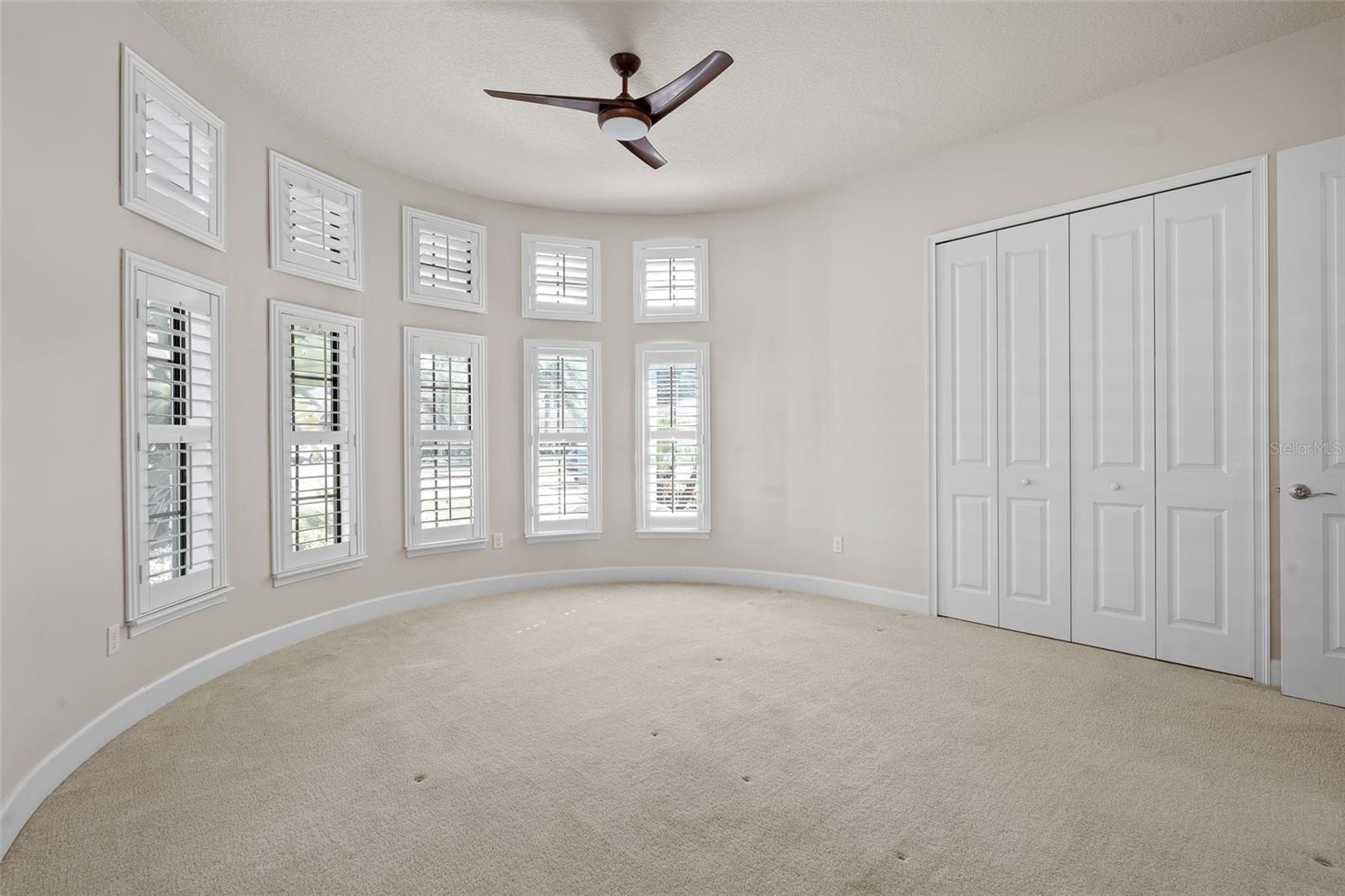 Image 35 of 54 For 663 Southlake Drive