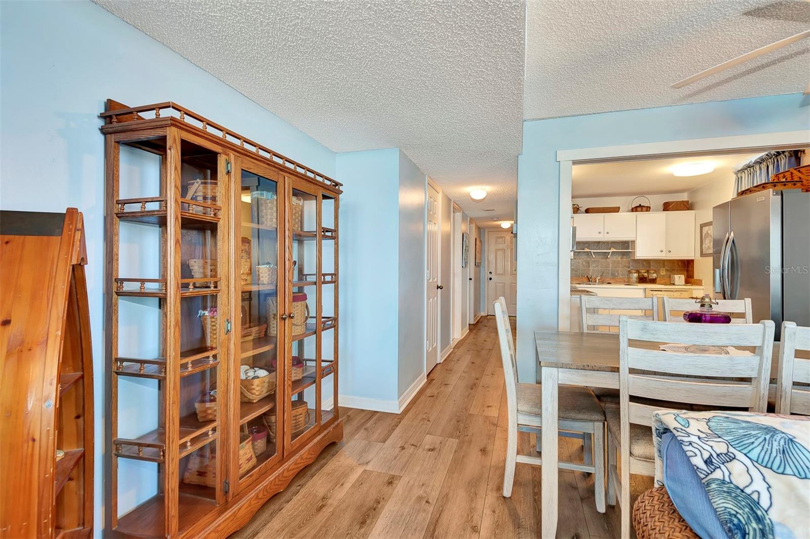 Image 18 of 77 For 3370 Ocean Shore Boulevard 4060