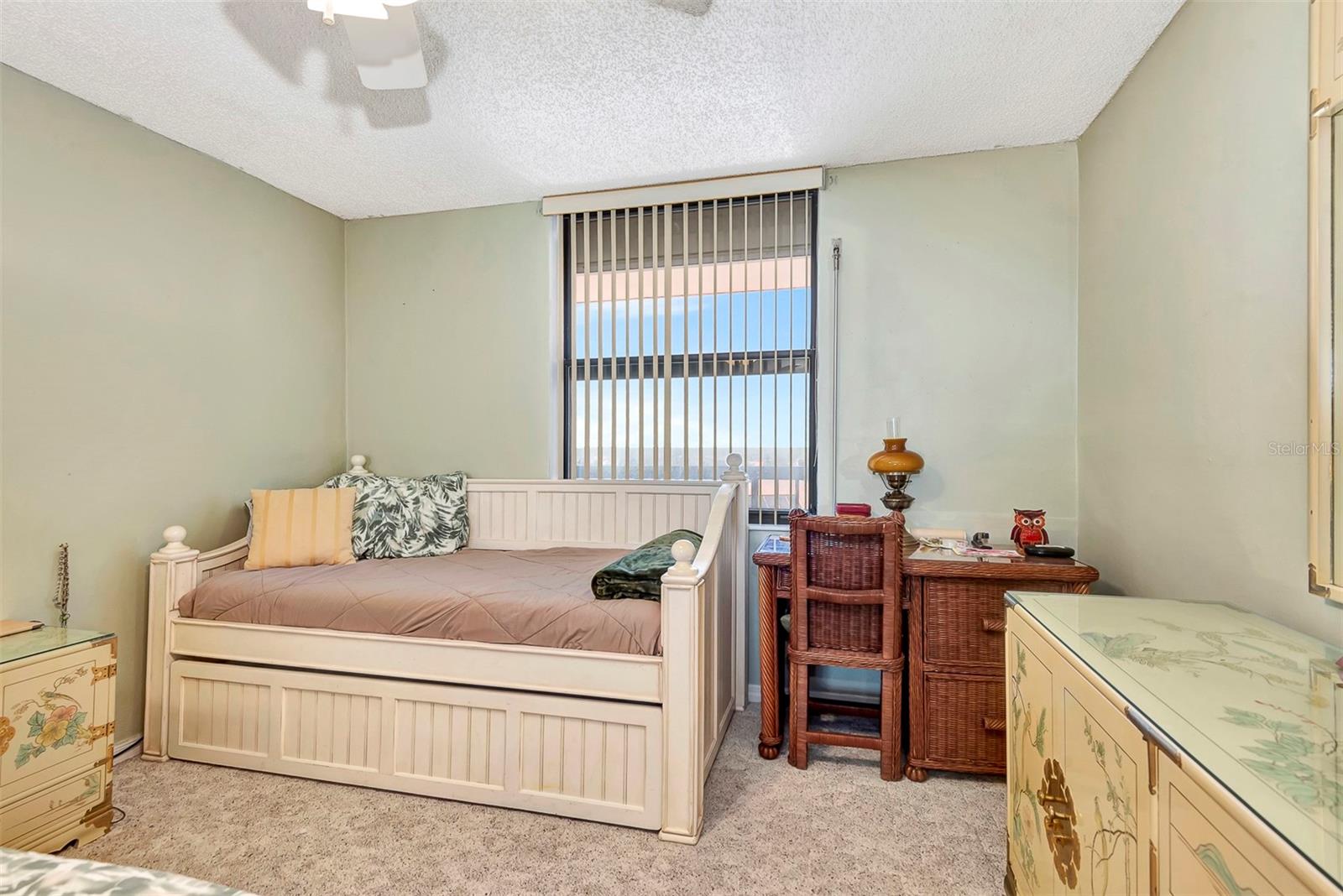 Image 26 of 77 For 3370 Ocean Shore Boulevard 4060