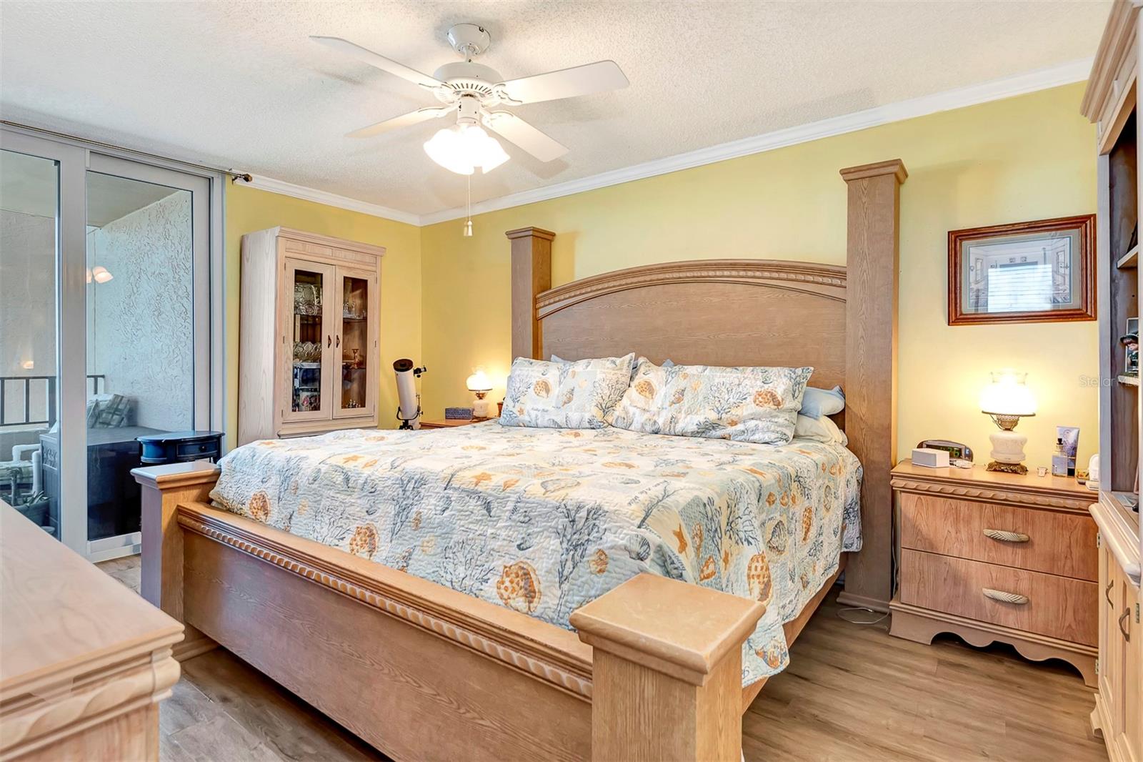 Image 31 of 77 For 3370 Ocean Shore Boulevard 4060