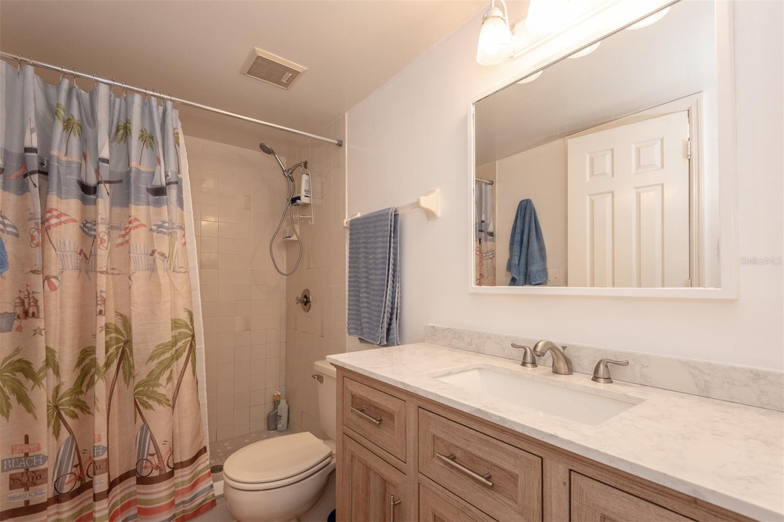 Image 35 of 77 For 3370 Ocean Shore Boulevard 4060