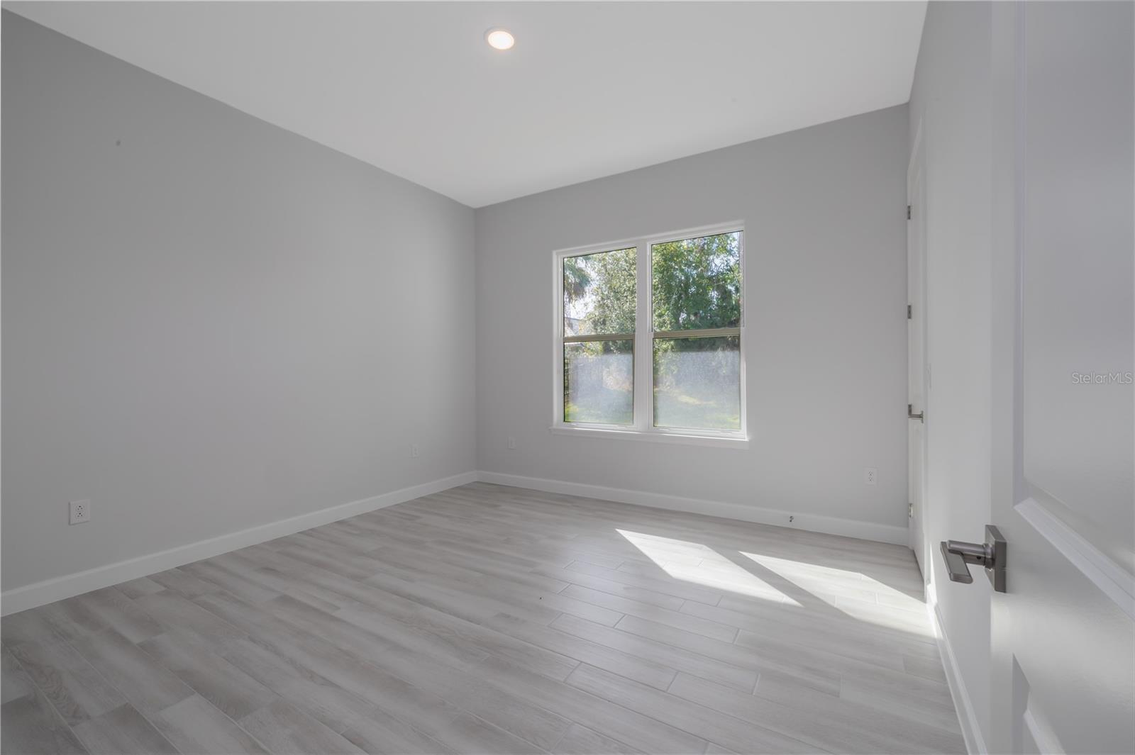 Image 25 of 43 For 110 New Leatherwood Drive