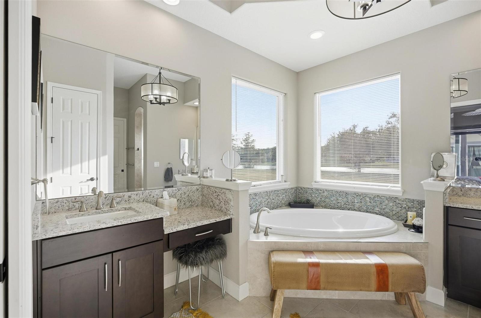 Image 21 of 97 For 55 New Water Oak Drive