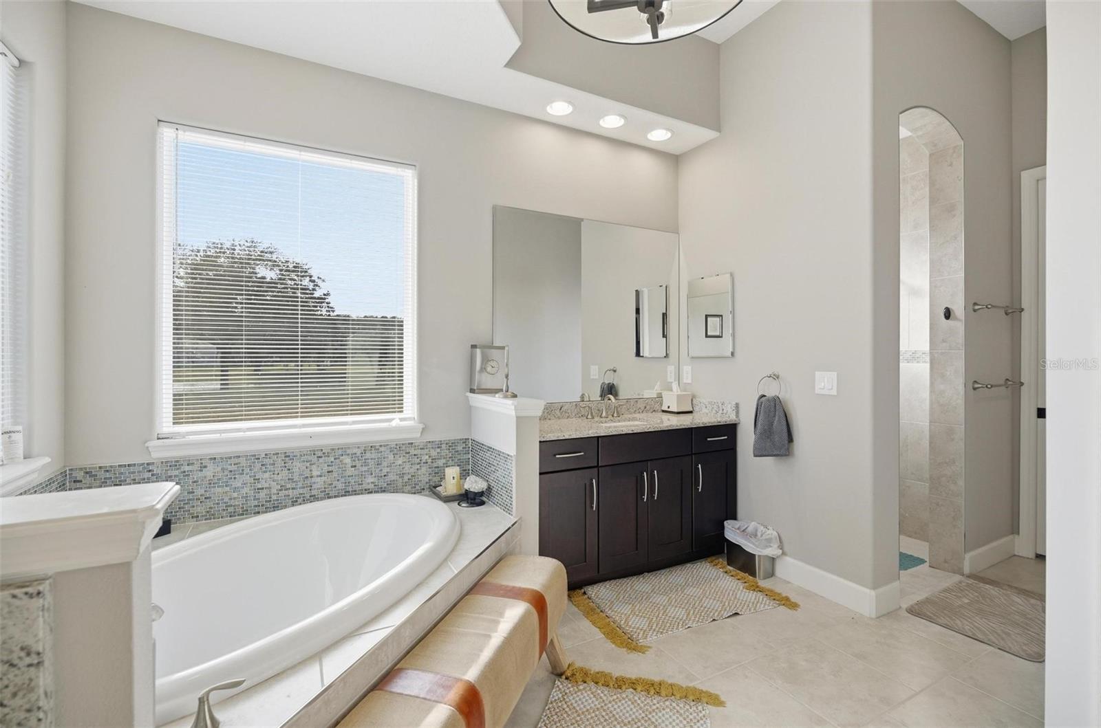 Image 22 of 97 For 55 New Water Oak Drive