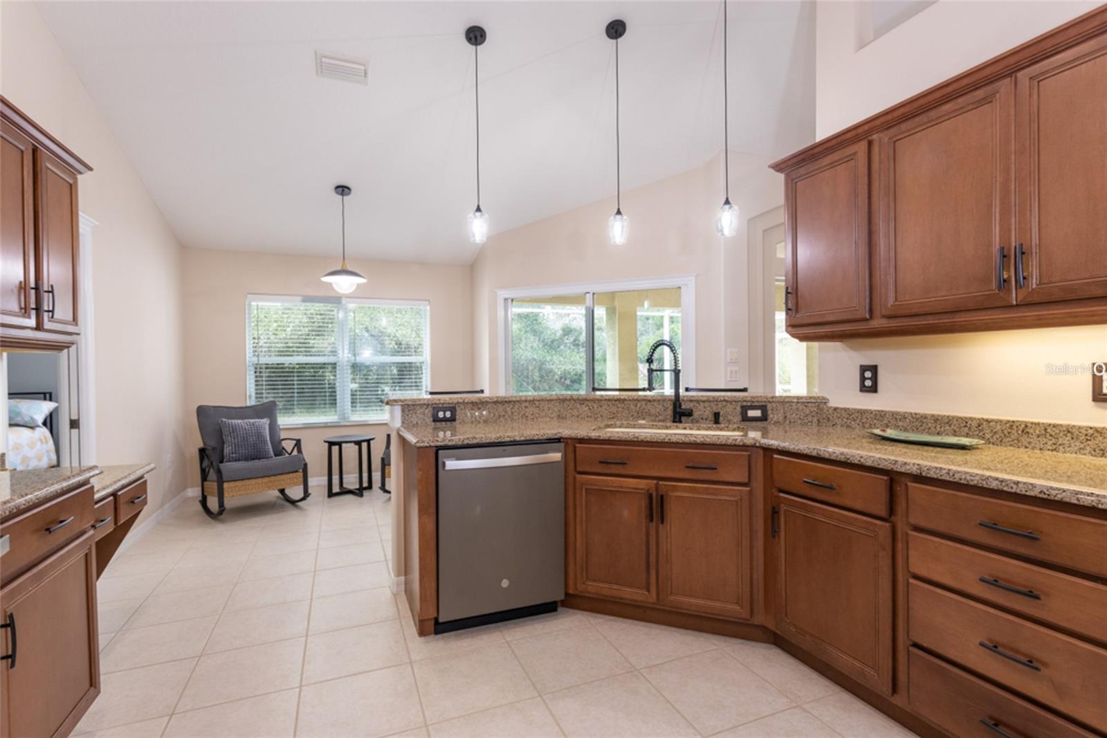 Image 4 of 29 For 14 Sandpiper Court