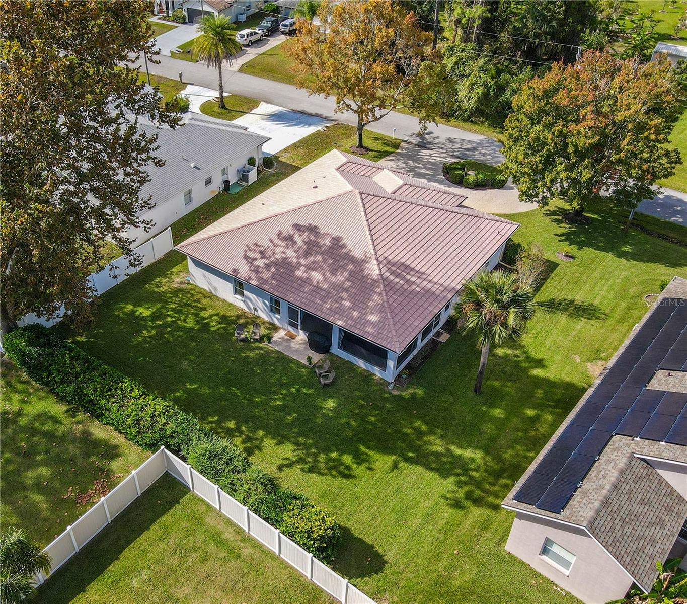 Image 21 of 29 For 42 Woodlyn Lane