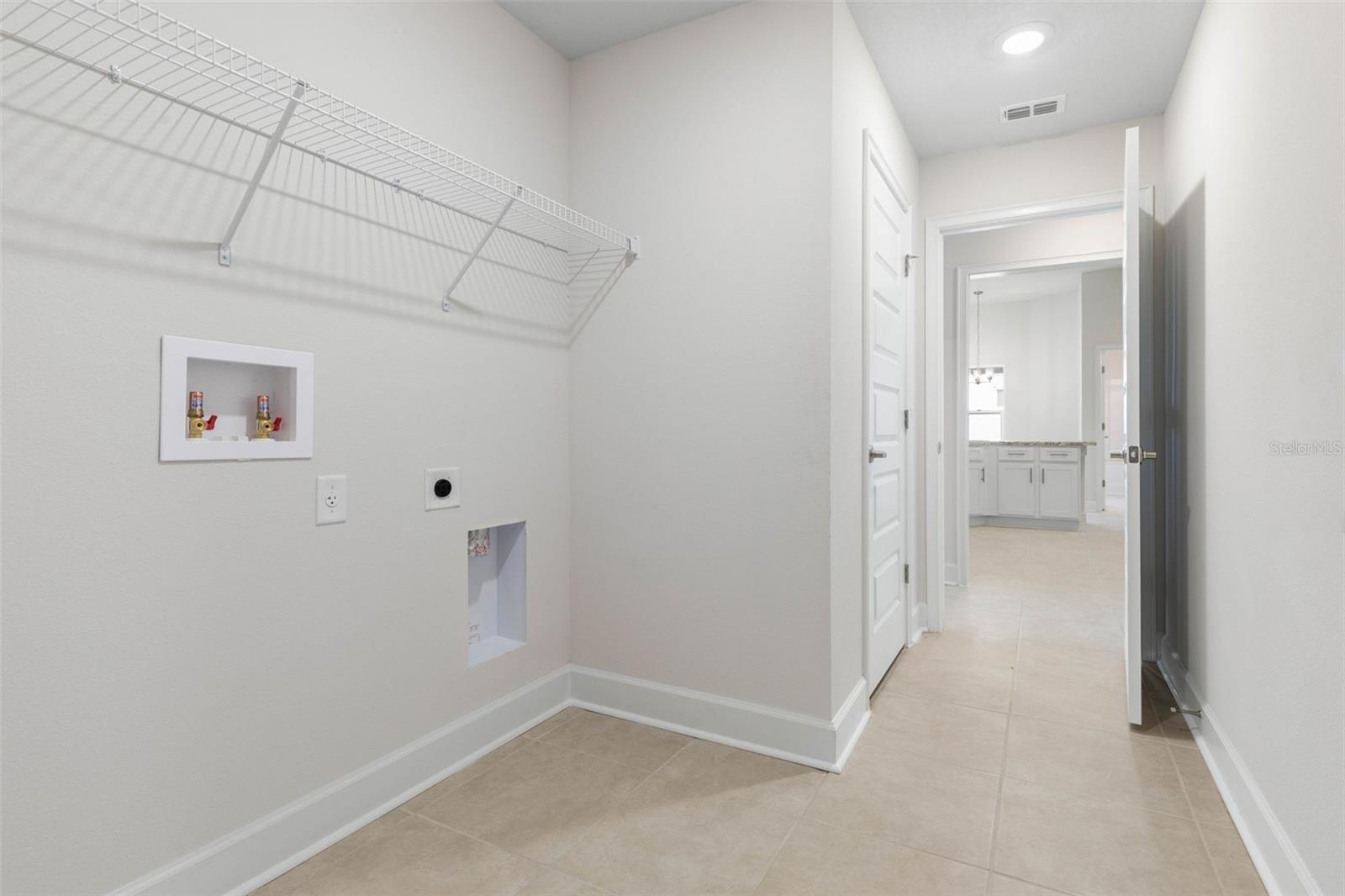 Image 35 of 54 For 128 Bird Of Paradise Drive