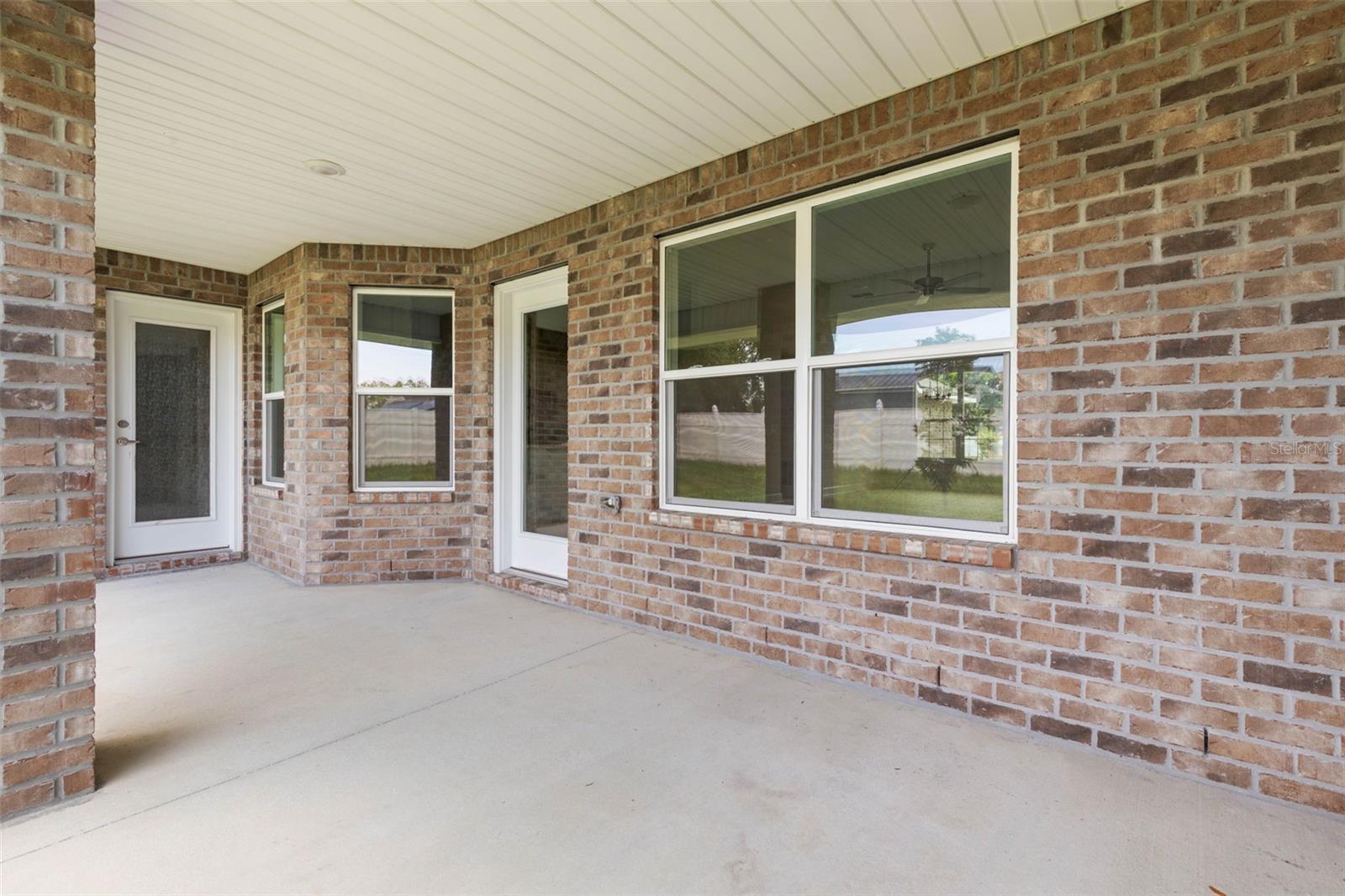 Image 37 of 54 For 128 Bird Of Paradise Drive