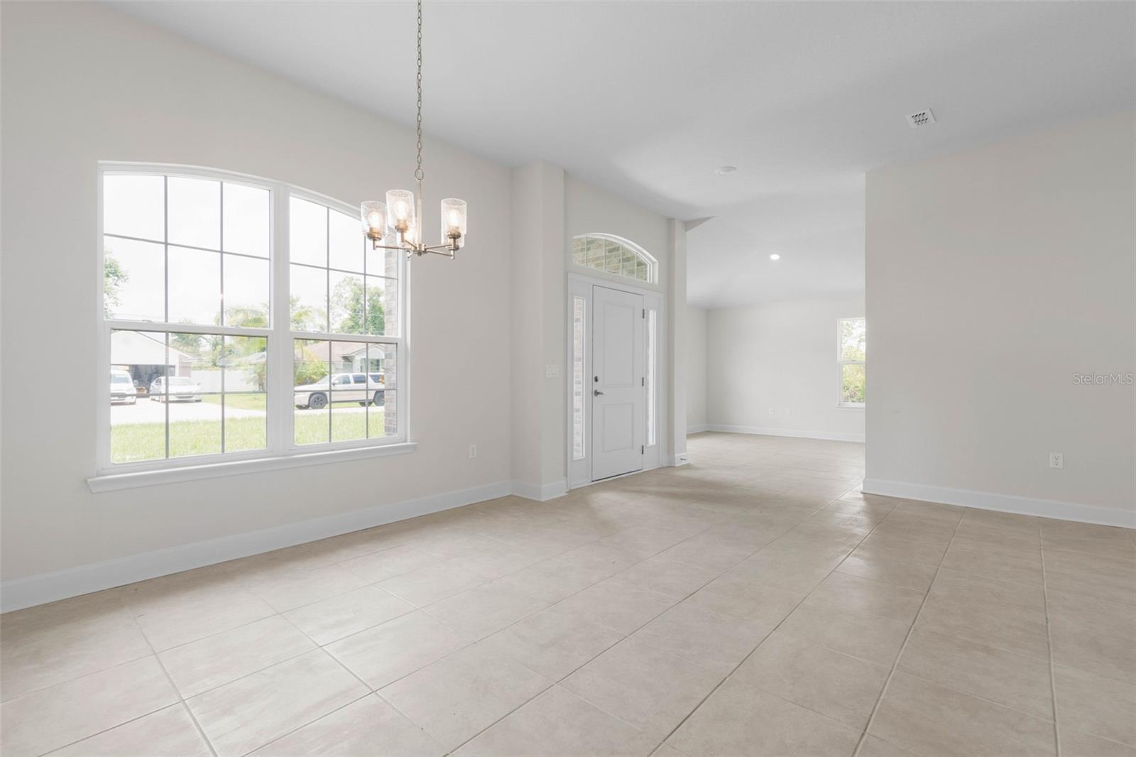 Image 4 of 54 For 128 Bird Of Paradise Drive