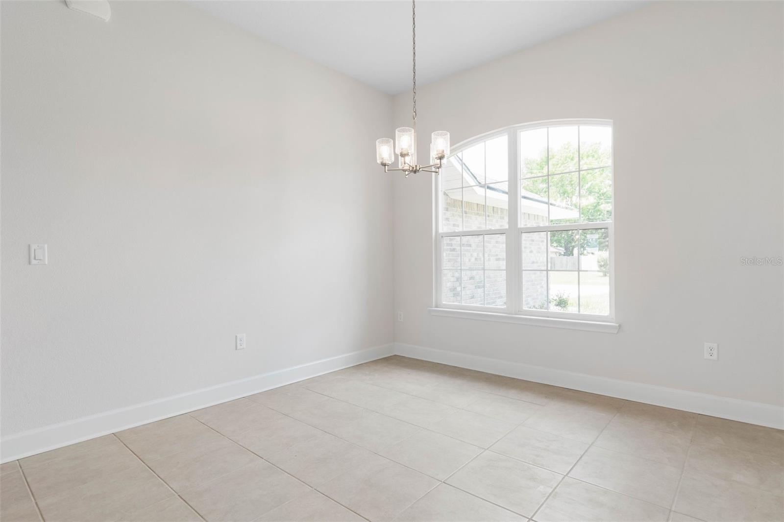 Image 9 of 54 For 128 Bird Of Paradise Drive