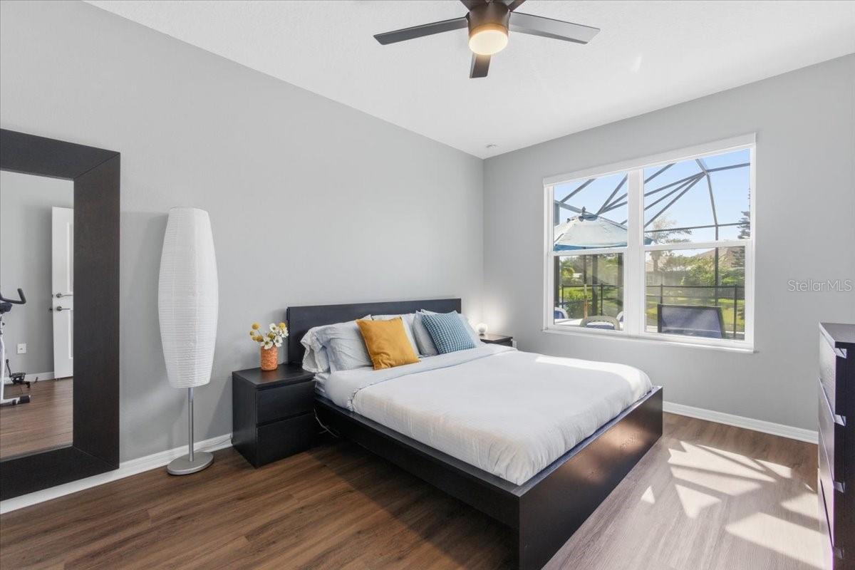 Image 12 of 31 For 6 Arena Lake Drive