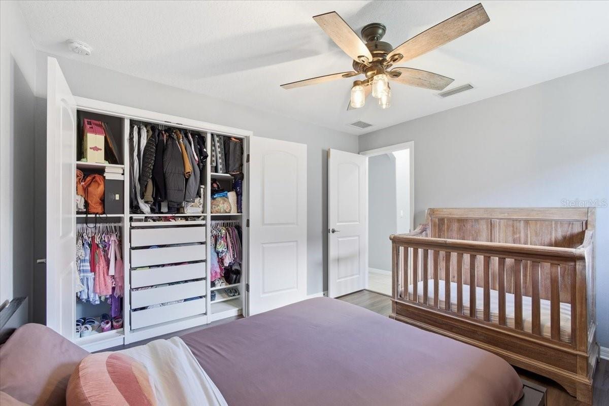 Image 18 of 31 For 6 Arena Lake Drive