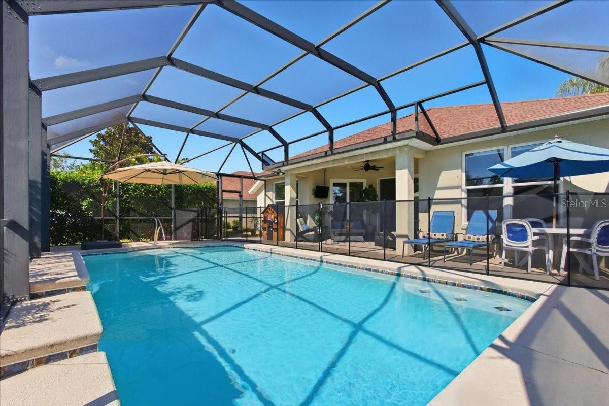 Image 3 of 31 For 6 Arena Lake Drive