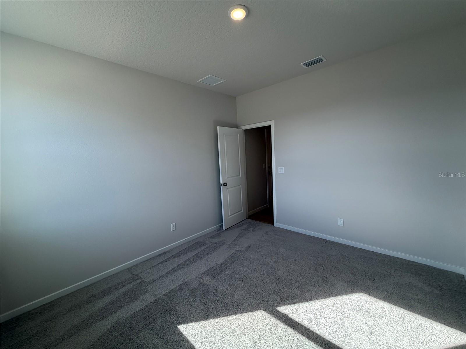 Image 15 of 40 For 54 Pegasus Road