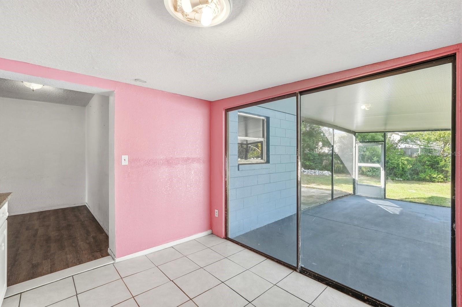 Image 14 of 36 For 205 Holly Drive