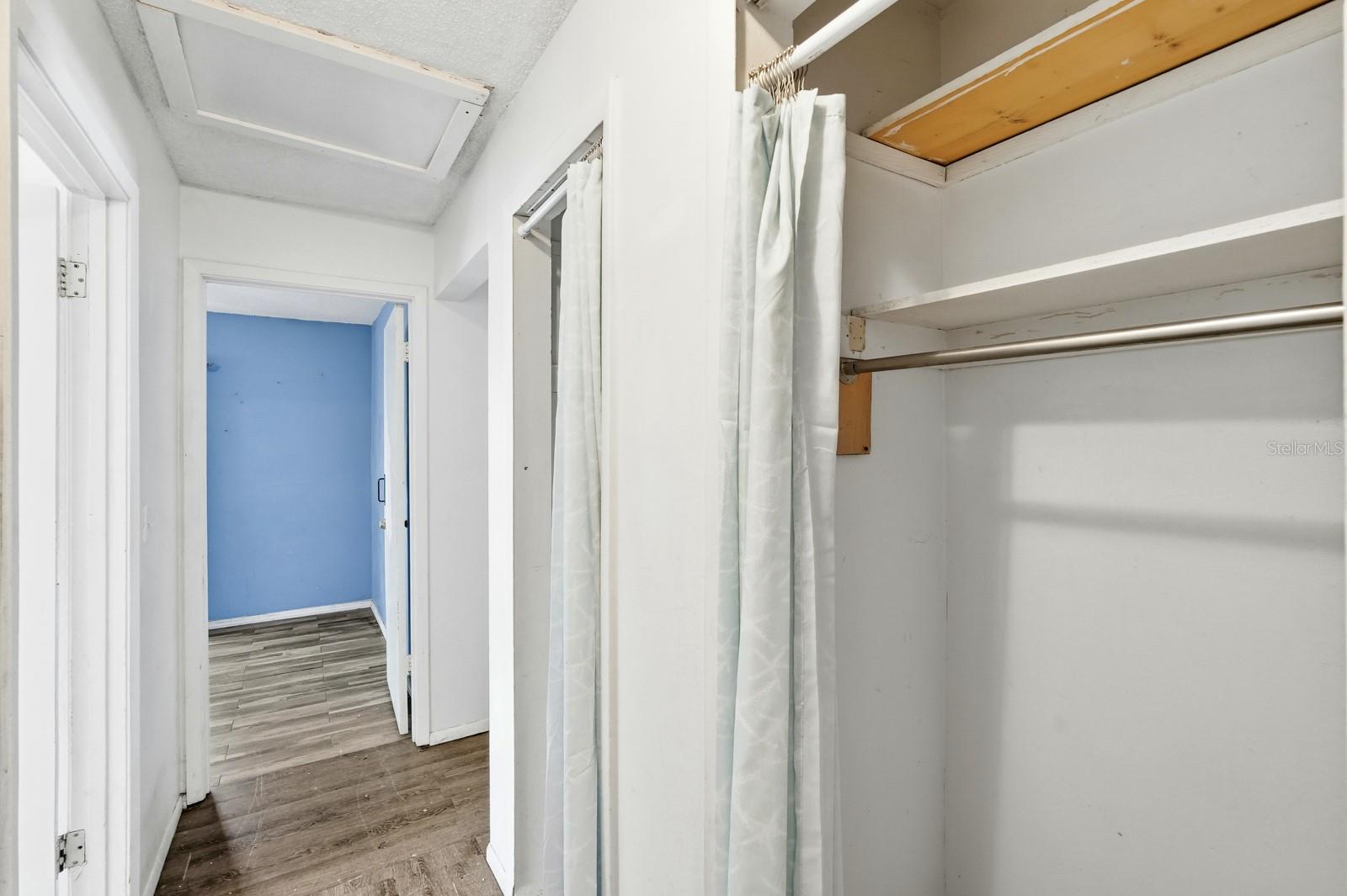 Image 21 of 36 For 205 Holly Drive