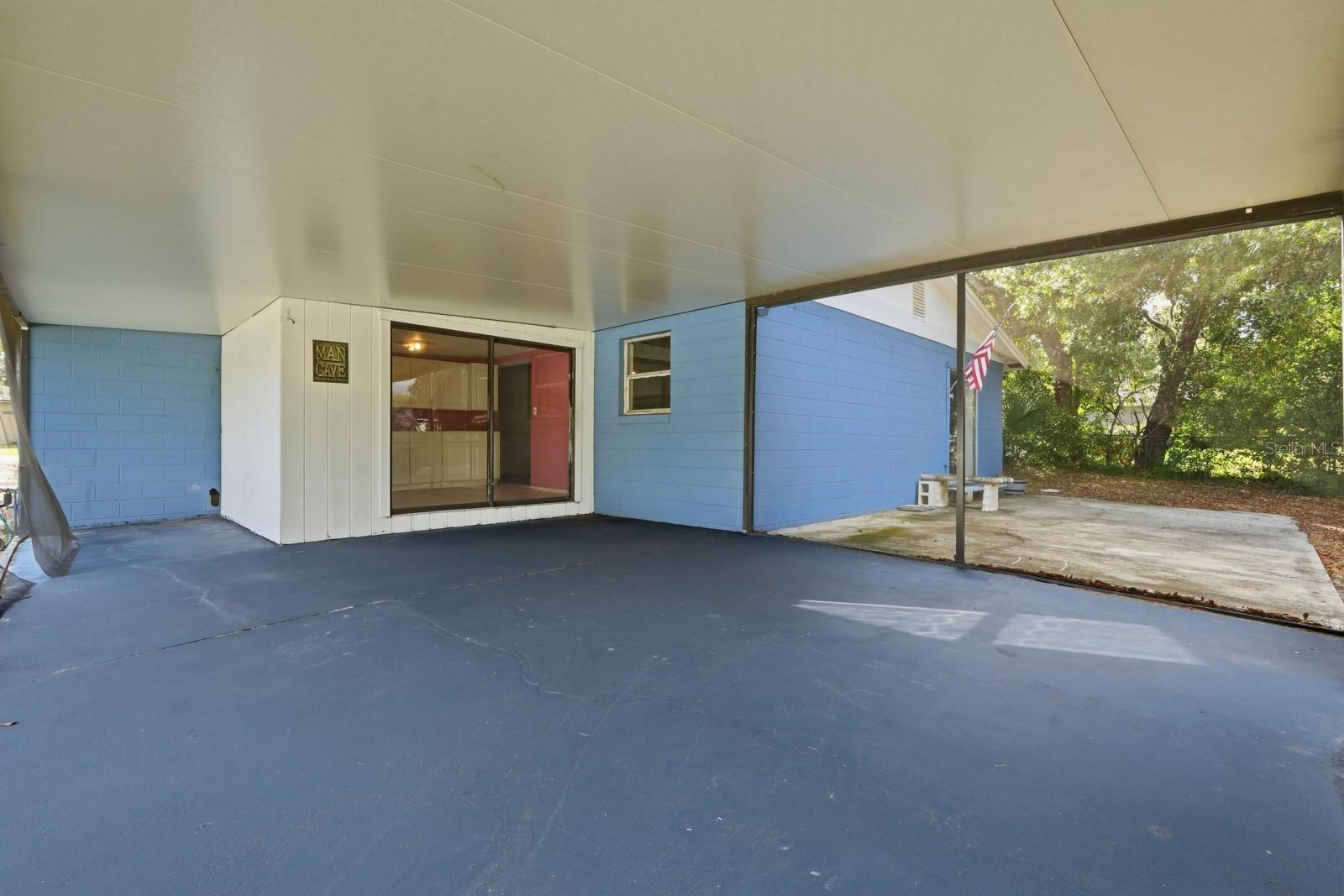 Image 26 of 36 For 205 Holly Drive