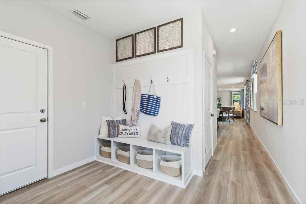 Image 6 of 20 For 1357 Ribon Place