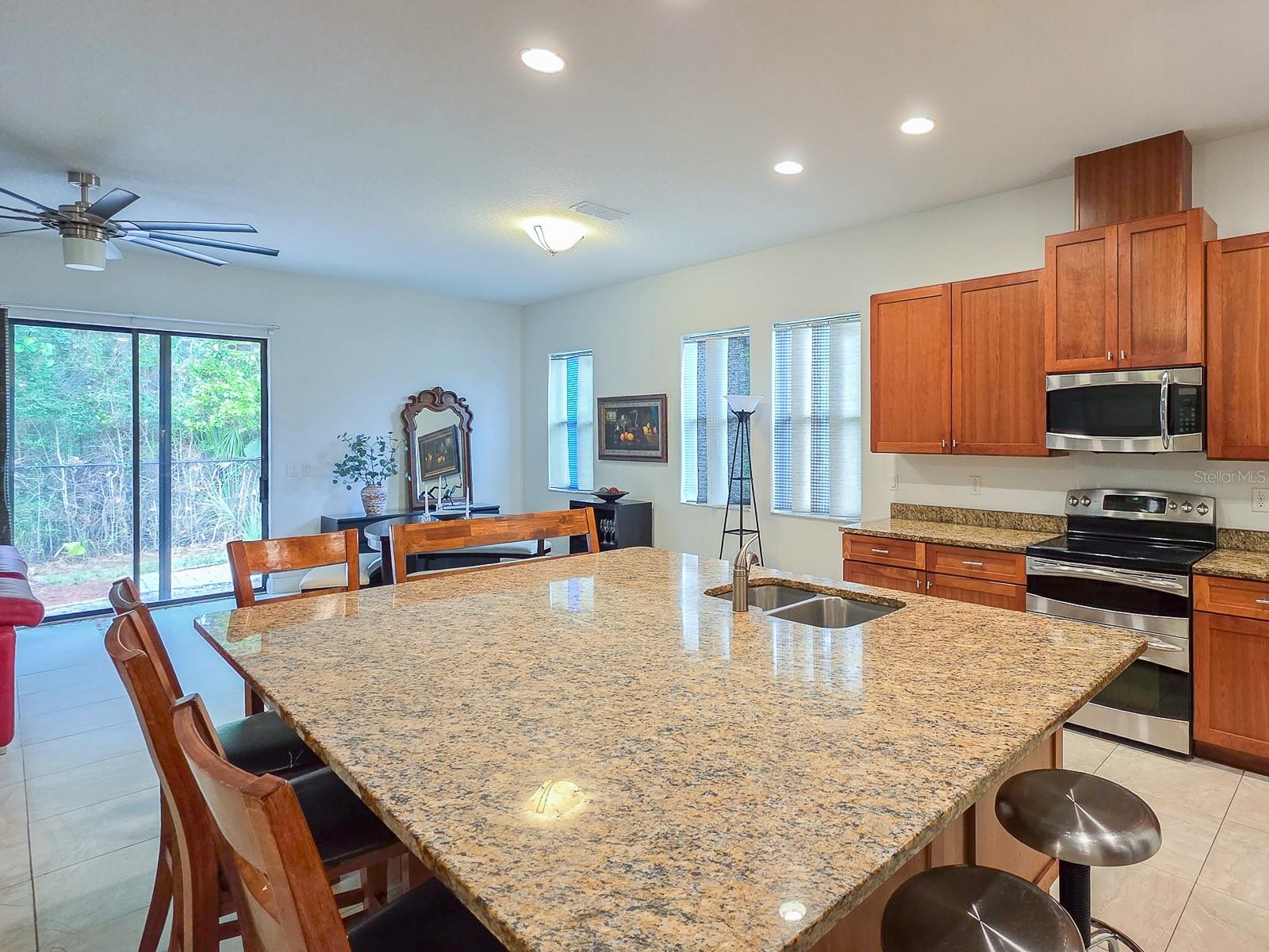 Image 12 of 74 For 13 River Oaks Way