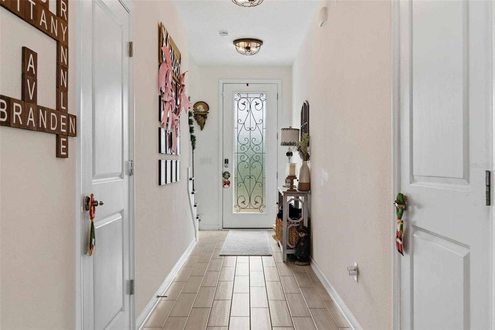 Image 19 of 58 For 296 Bermudez Way Way