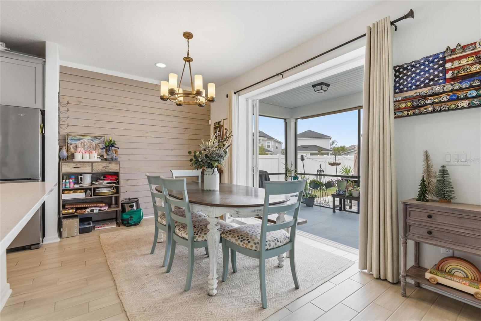 Image 25 of 58 For 296 Bermudez Way Way