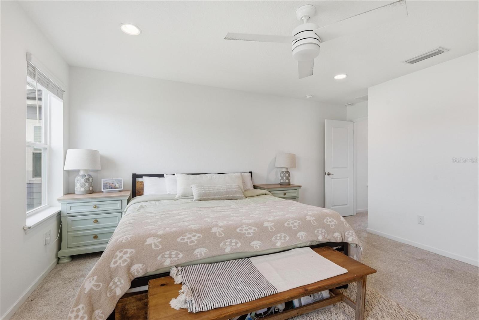 Image 38 of 58 For 296 Bermudez Way Way