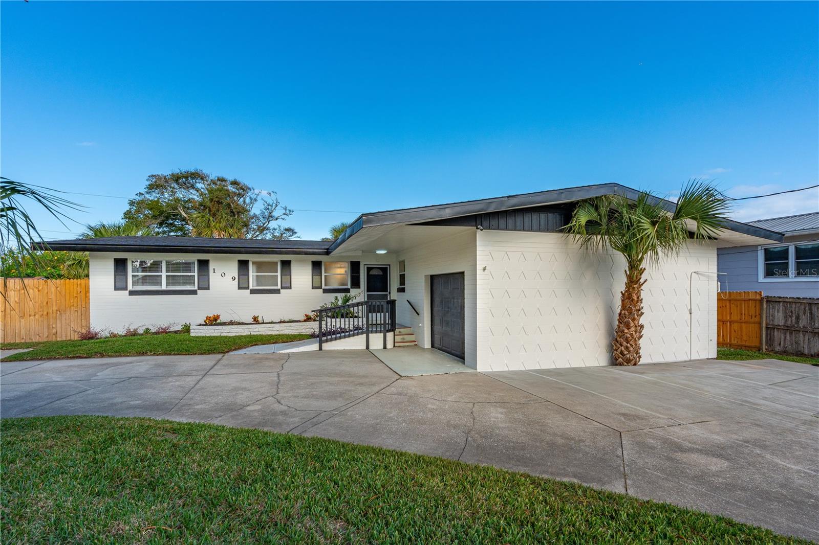 Image 2 of 43 For 109 Standish Drive