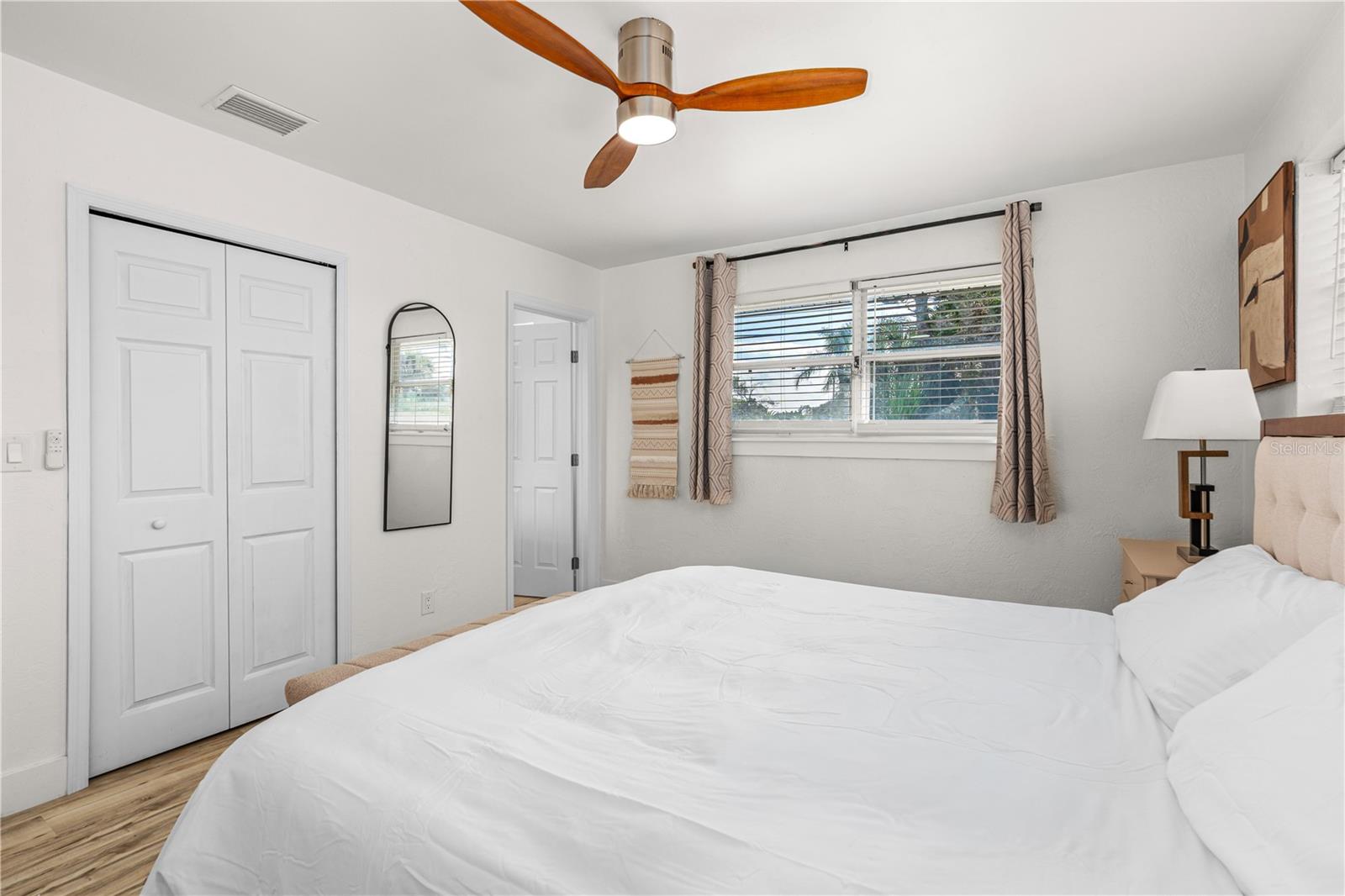 Image 27 of 43 For 109 Standish Drive