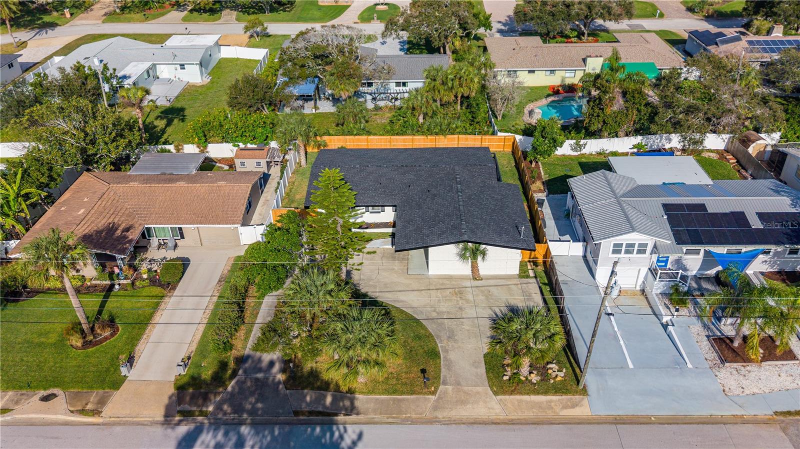 Image 37 of 43 For 109 Standish Drive