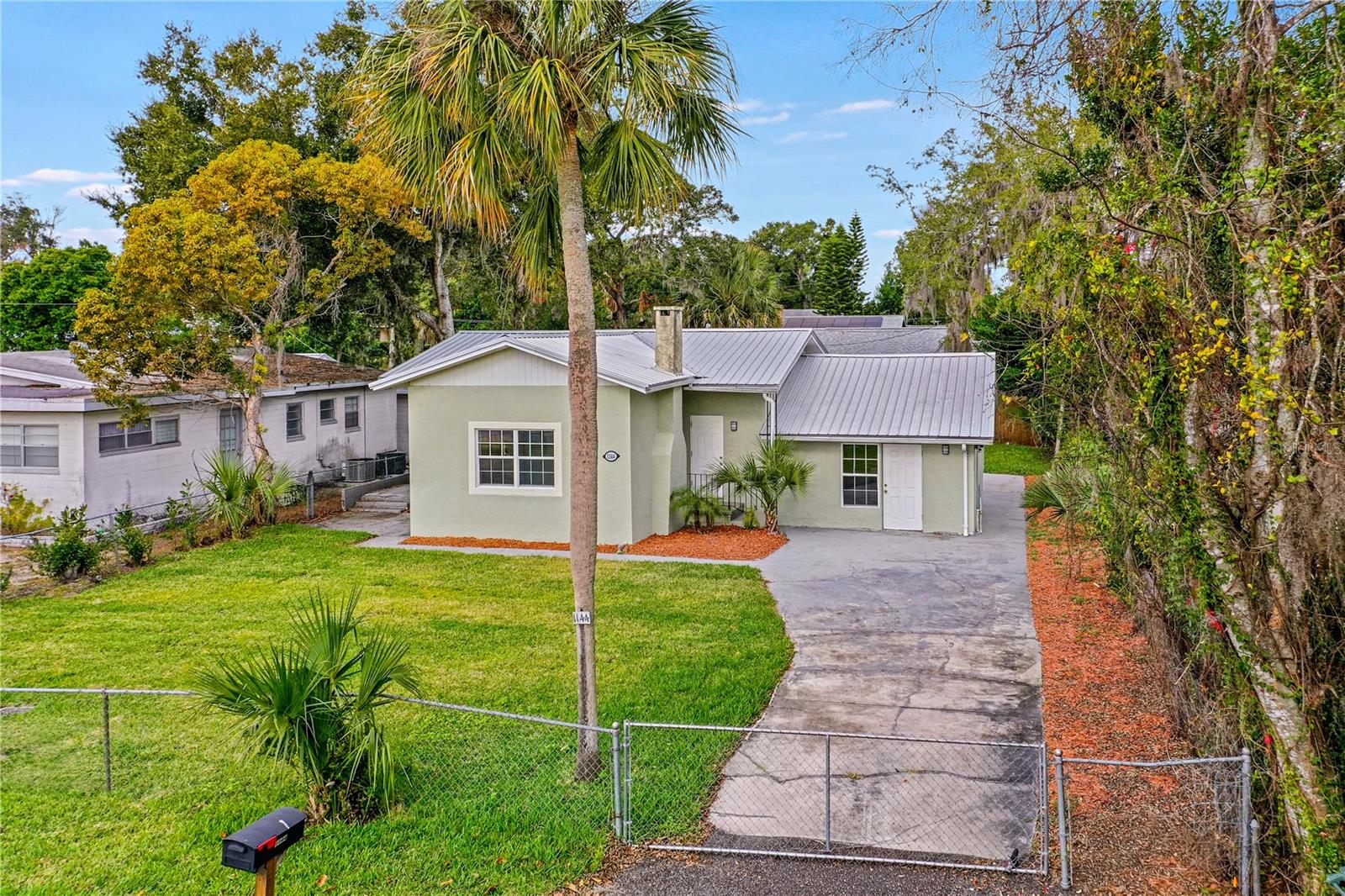 Image 11 of 70 For 1144 Hillcrest Drive