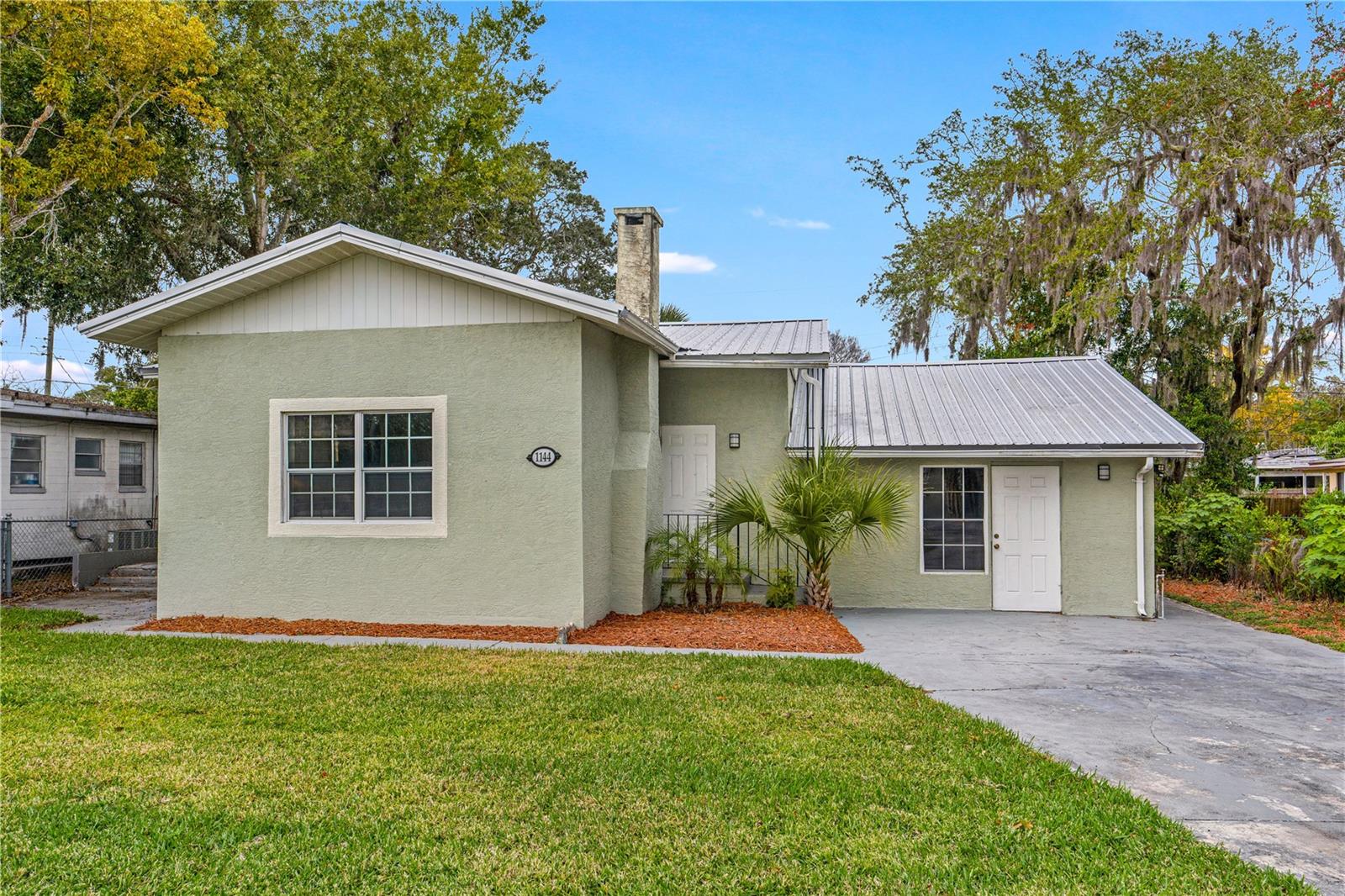 Image 4 of 70 For 1144 Hillcrest Drive