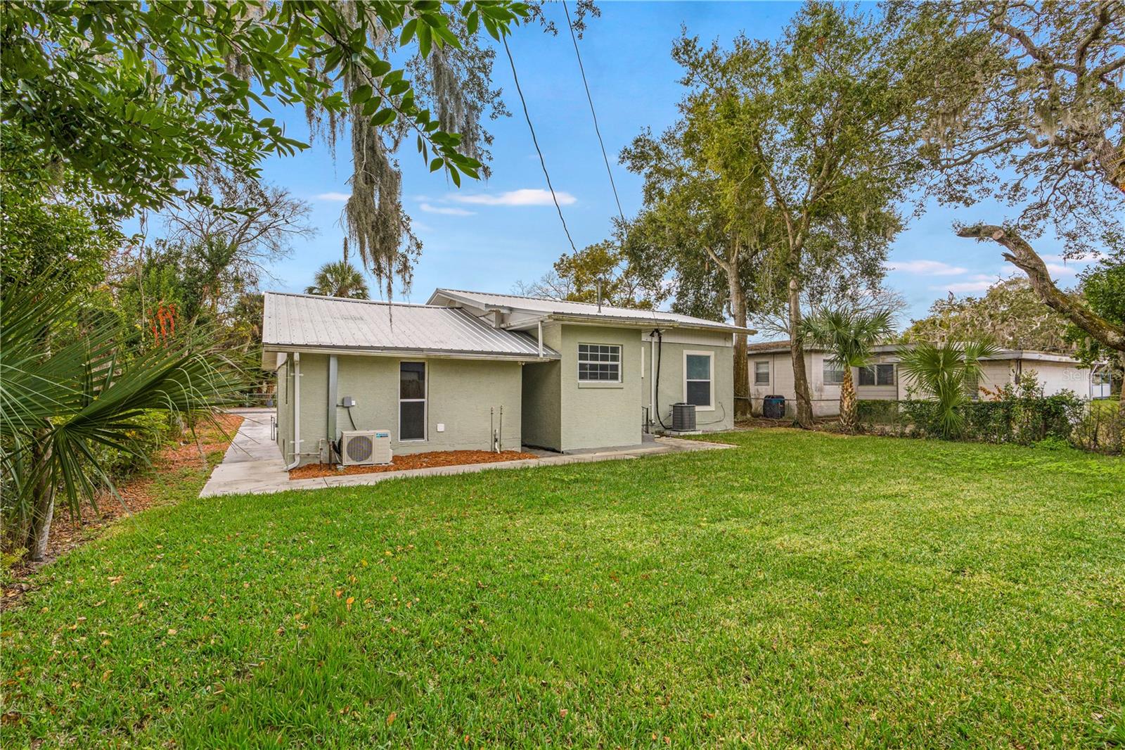Image 8 of 70 For 1144 Hillcrest Drive