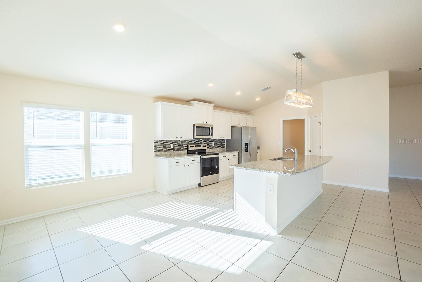 Image 14 of 44 For 1 Zinnia Court