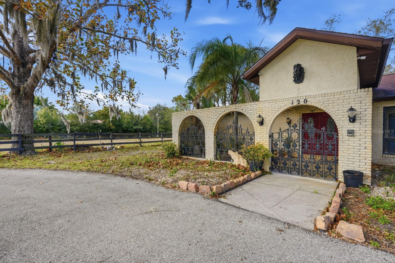 Image 15 of 99 For 120 Creek Crossing Road