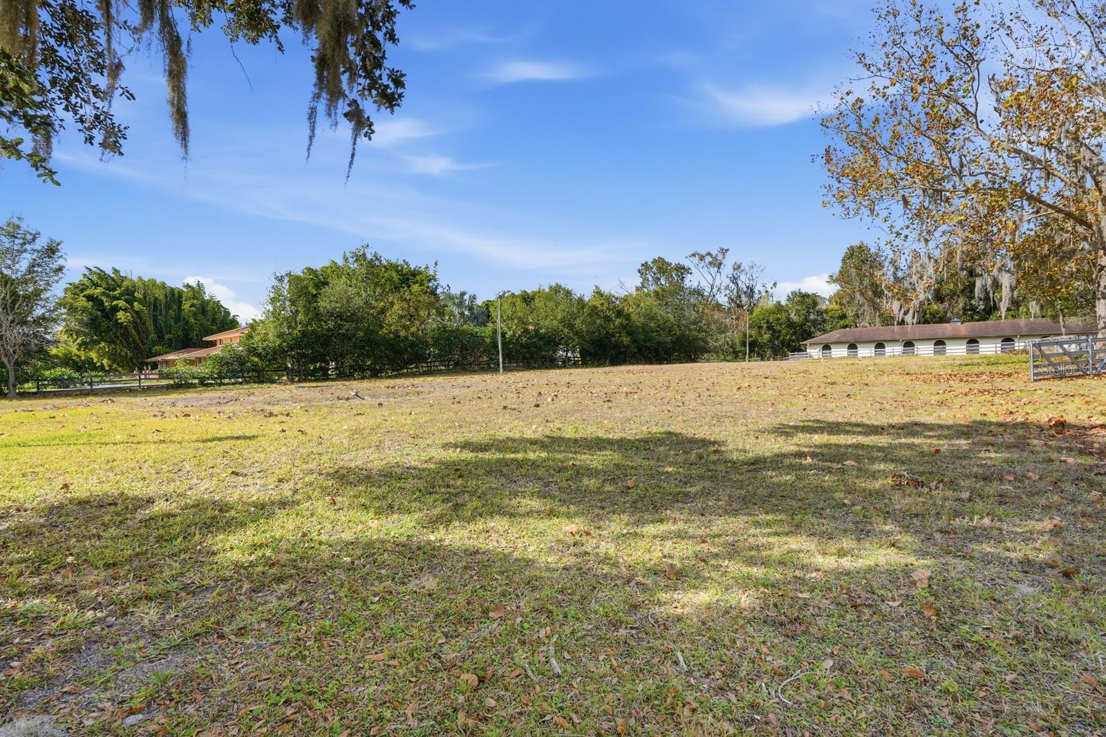 Image 20 of 99 For 120 Creek Crossing Road