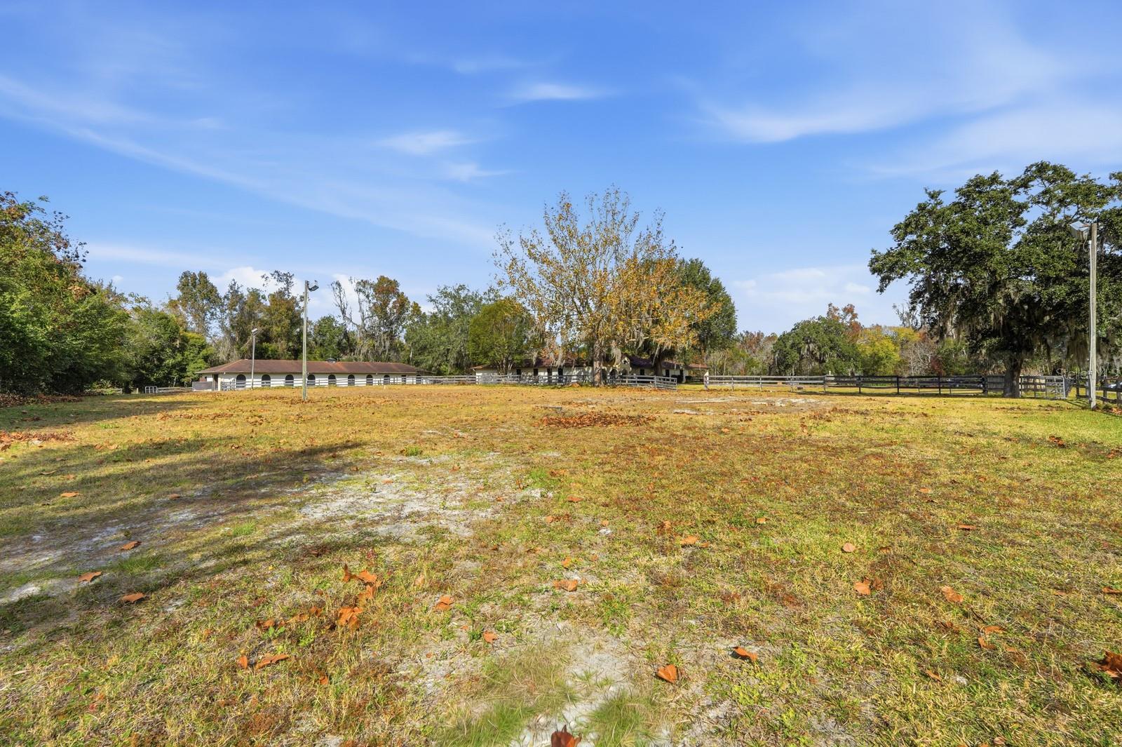 Image 21 of 99 For 120 Creek Crossing Road