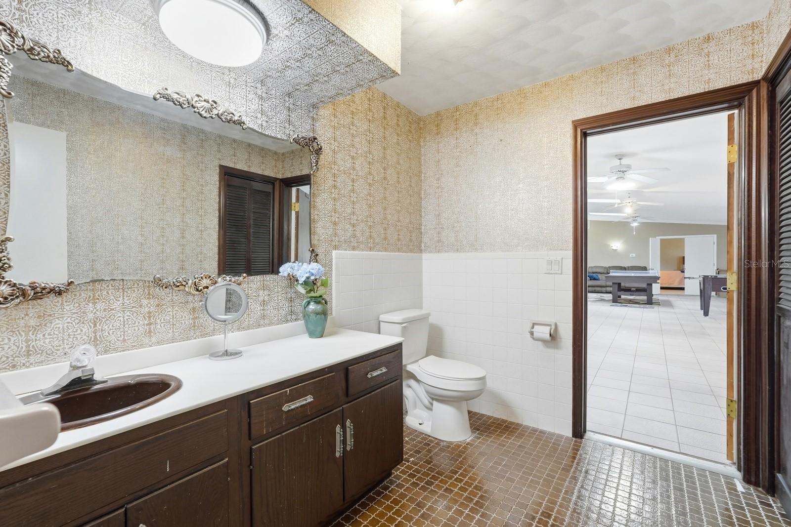 Image 72 of 99 For 120 Creek Crossing Road