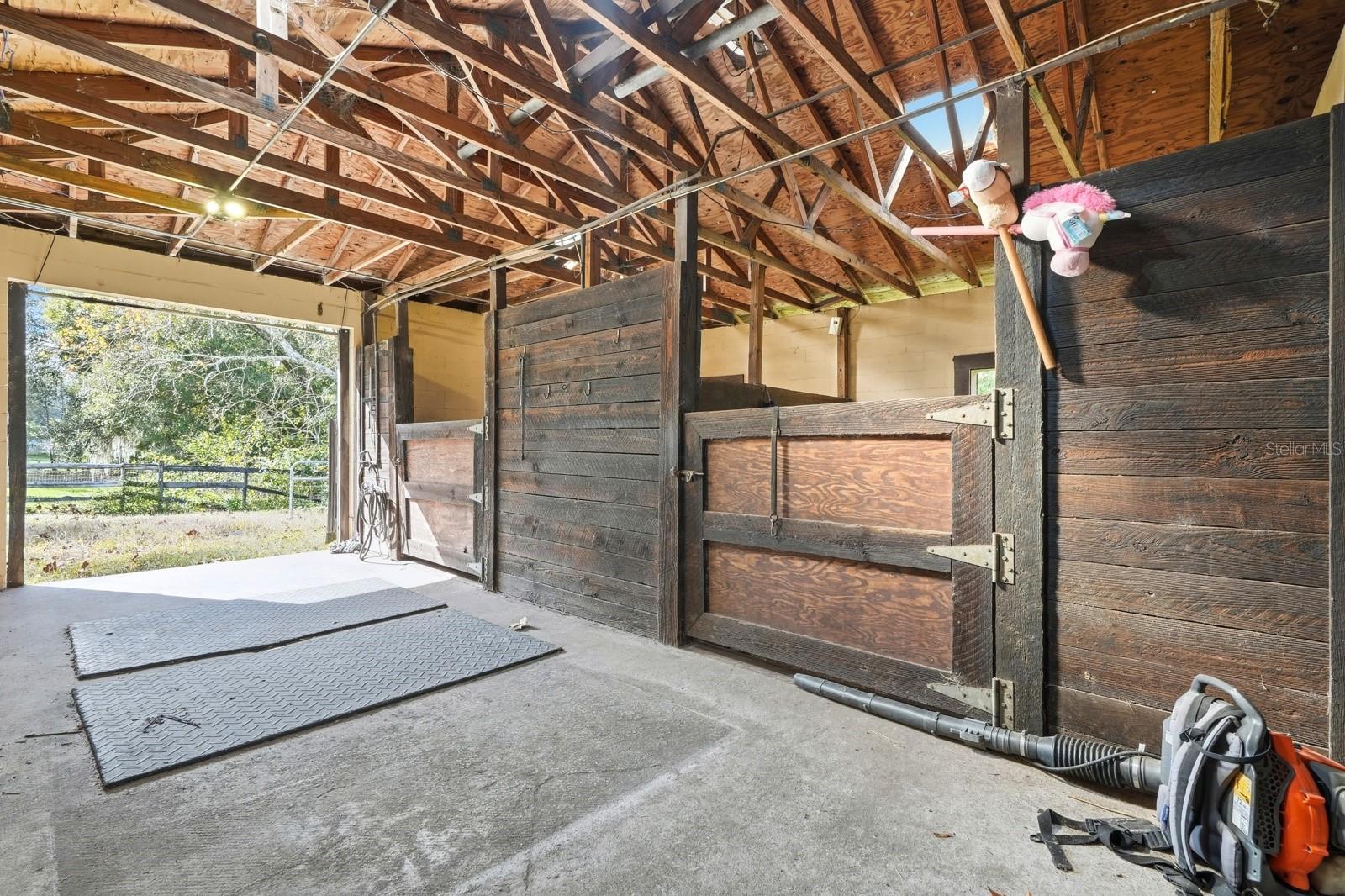 Image 94 of 99 For 120 Creek Crossing Road